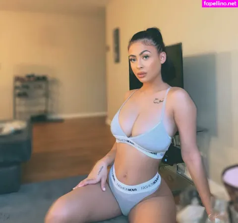 Kaylinaeileennn OnlyFans Thumbnail #wA52xBZQg8
