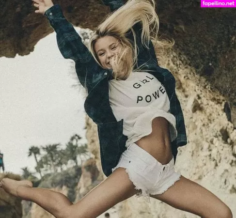 Kaylyn Slevin 3 OnlyFans Thumbnail #CPyWD5r9zm