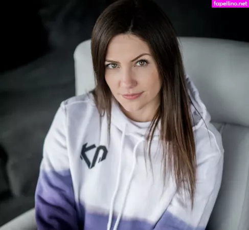 Kaypea OnlyFans Thumbnail #JQ0DKErE1o