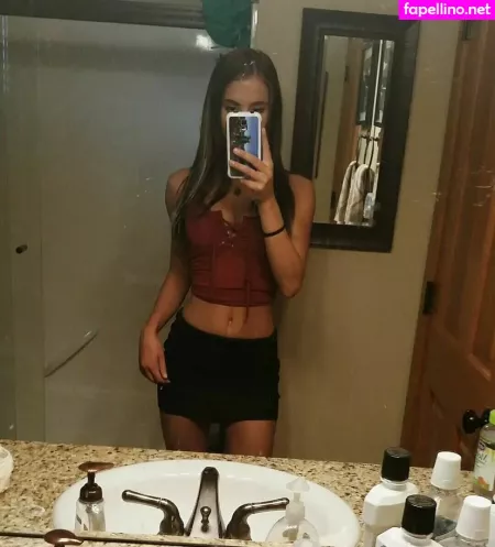 Kayseeray OnlyFans Thumbnail #FcJ1UVPg42