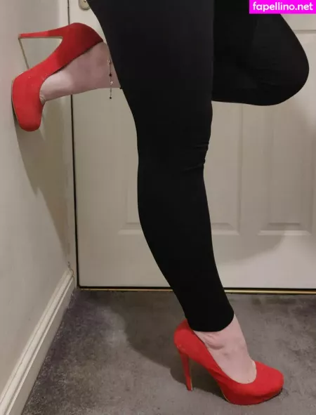 Kayties Feet OnlyFans Thumbnail #PgNM3jUqKC