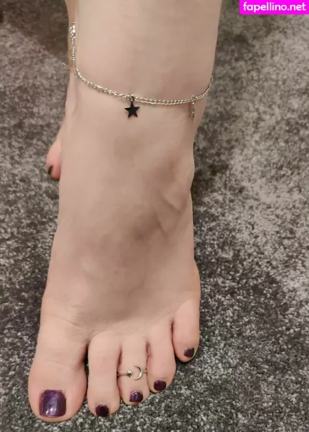 Kayties Feet OnlyFans Thumbnail #w7m3Uoie1V