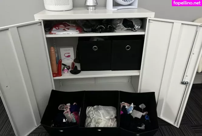 Kbsexualplayground OnlyFans Thumbnail #BVKw5TiXU2