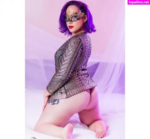Kcosplayersiren OnlyFans Thumbnail #bxnGIj9U61