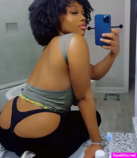 Kcurieuse OnlyFans Thumbnail #PluBYUPMxa