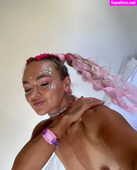 Keeksuncensored OnlyFans Thumbnail #HBxVkgrMwX