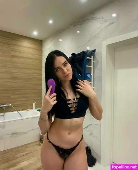 Keira Goddess OnlyFans Thumbnail #7HvaNNNrji