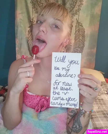 Kelli Kisses OnlyFans Thumbnail #QdITnLlQQ9