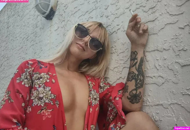 Kelli Kisses OnlyFans Thumbnail #UALf9DZBEY