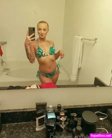 Kelli Kisses OnlyFans Thumbnail #a3Kx0r8KcU