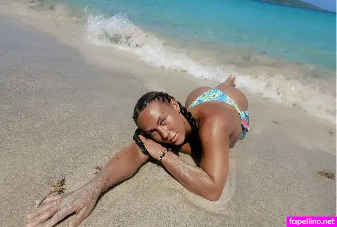 Kellie Delka OnlyFans Thumbnail #O5VlUZLzIE