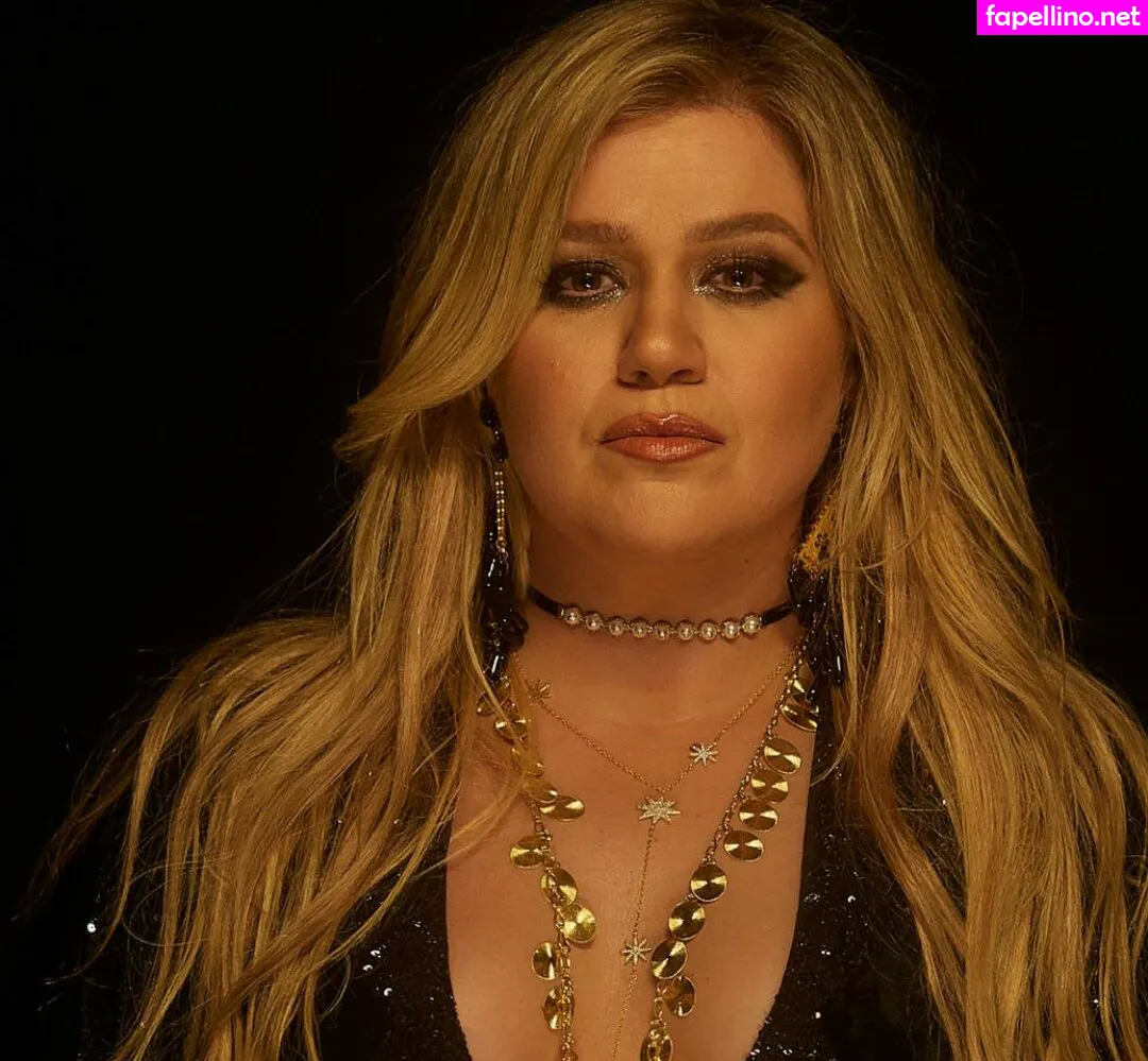 kellyclarkson Nude Leaked OnlyFans Photo #AnE3tfwmxs