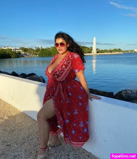 Kelly Del Rey OnlyFans Thumbnail #7Fp2CTMPdt