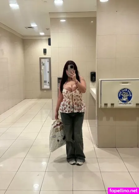 Kelly Le OnlyFans Thumbnail #RMOpBsHnwy