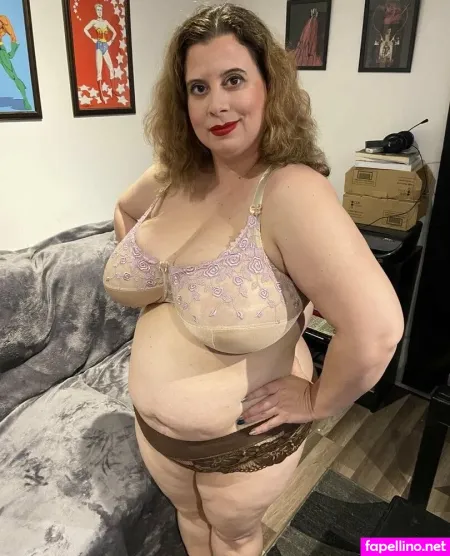 Kelly Masters OnlyFans Thumbnail #QnG52W40d0