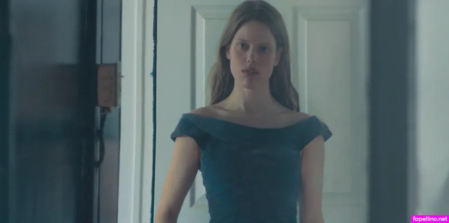 Kelly Mccormack OnlyFans Thumbnail #OE8xPP26mC