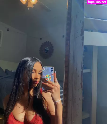 Kelly Meinhart OnlyFans Thumbnail #UOwJFMfy2W