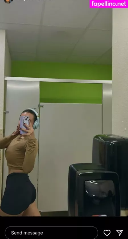 Kelly Meinhart OnlyFans Thumbnail #ph0WGqEZsl