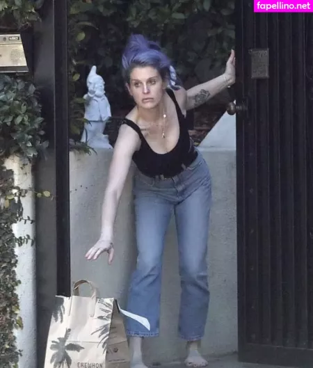 Kelly Osbourne OnlyFans Thumbnail #I8UjgJoRBL