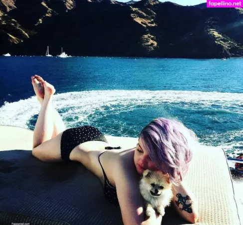 Kelly Osbourne OnlyFans Thumbnail #KCRcR4yOFU