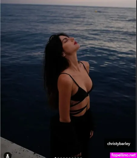 Kelly Piquet OnlyFans Thumbnail #cB4VlZz4hD