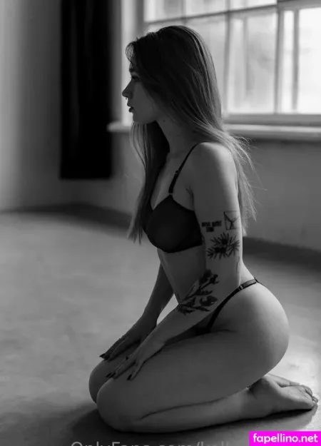 Kelly Queen1 1 OnlyFans Thumbnail #Z9xaqba07w