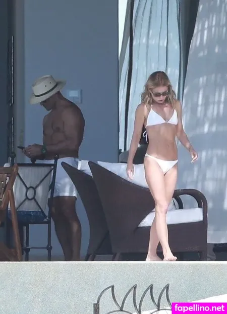 Kelly Ripa OnlyFans Thumbnail #76cxXUryWV