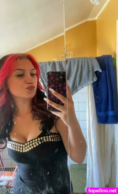 Kellyklitta OnlyFans Thumbnail #LVBjyKOEHp