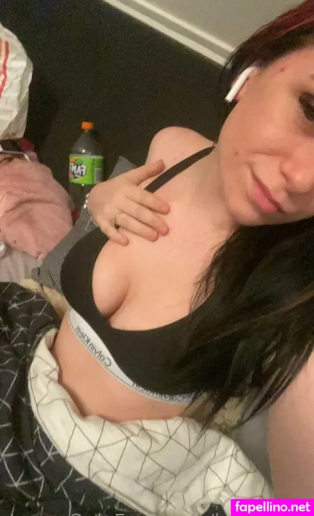 Kellyklitta Main Profile Photo