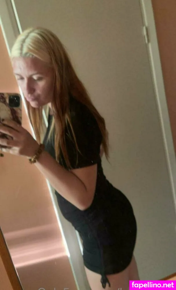 kellyklatt, kellyklitta Nude Leaked OnlyFans Photo #v4fttux7nd