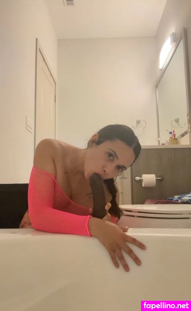 kellymariev, kellymariev_ Nude Leaked OnlyFans Photo #rek1cNfBFd