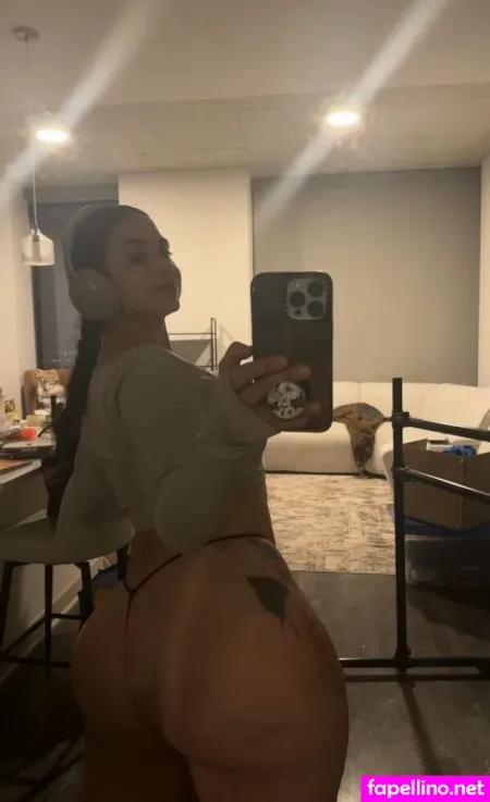 Kellymariev 8 OnlyFans Thumbnail #ylRCUKKFRo