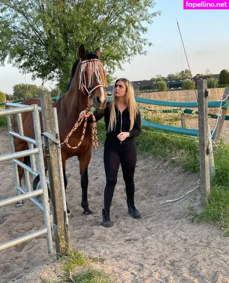 Kellymilanaughtycowgirl OnlyFans Thumbnail #vbWWDygFkc