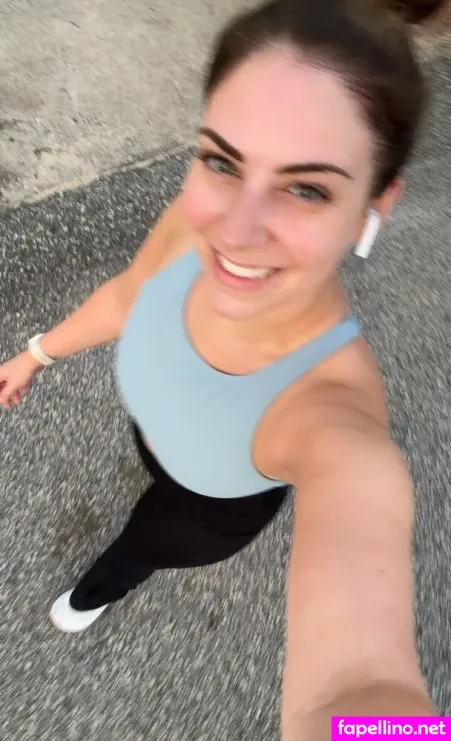 Kellymonroeofficial OnlyFans Thumbnail #PHM4zslvnZ