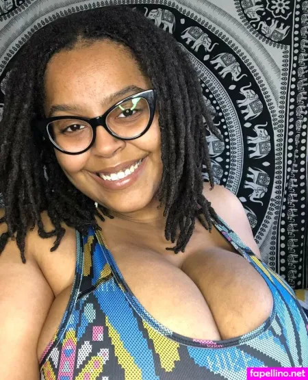 Kellymoonstone OnlyFans Thumbnail #3txmDgO5V4