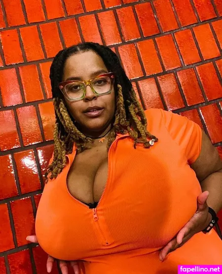 Kellymoonstone OnlyFans Thumbnail #t0fmvuu2MV