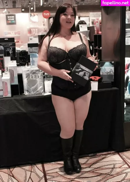 Kellynakatomi OnlyFans Thumbnail #WlGcXyAwdd