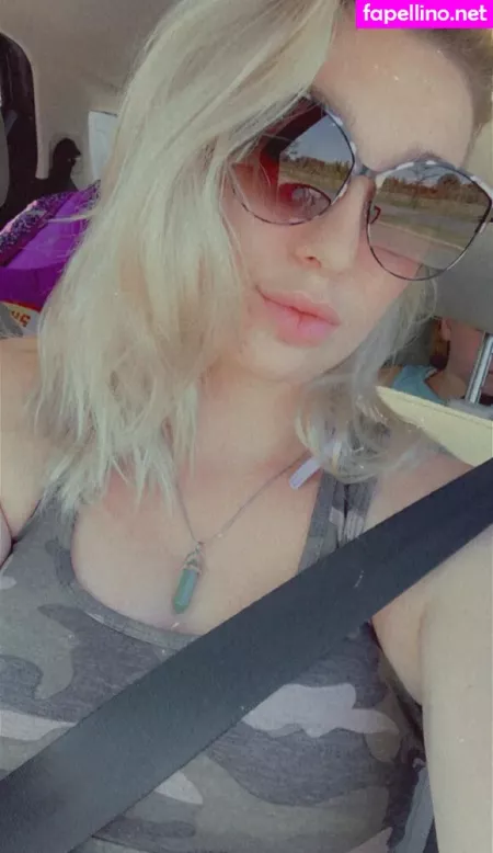 Kellysnowfree OnlyFans Thumbnail #LcxMB7rRHz