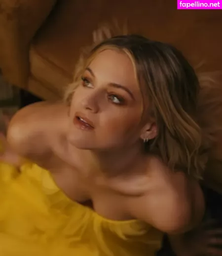 Kelsea Ballerini OnlyFans Thumbnail #NnYp8PMNIU