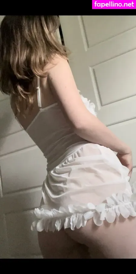 Kelsey Grzybowski OnlyFans Thumbnail #ENIUzBhZW8