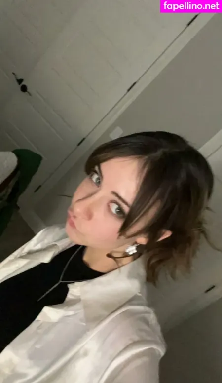 Kelsey Grzybowski OnlyFans Thumbnail #YGUriQKg99