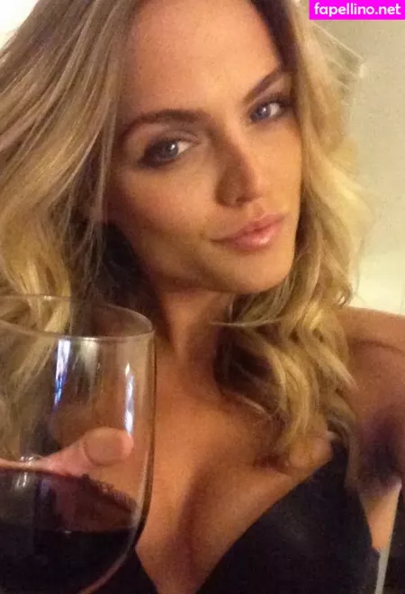 Kelsey Laverack OnlyFans Thumbnail #9QIdvXnXGL