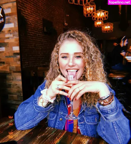 Kendall Ripetta OnlyFans Thumbnail #RIlal8sh0I