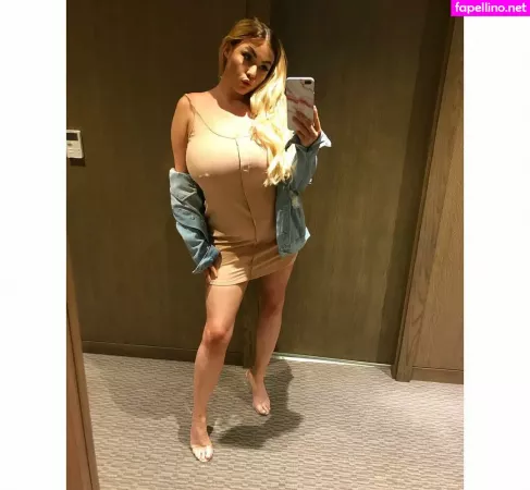 Kendall Rowan OnlyFans Thumbnail #wZBa3ct41i