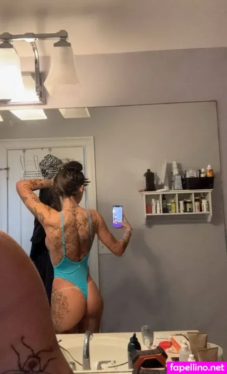 Kendeeznutz 1 OnlyFans Thumbnail #R0uQq8rCJP