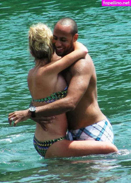 Kendra Wilkinson OnlyFans Thumbnail #40FpBxiPhW