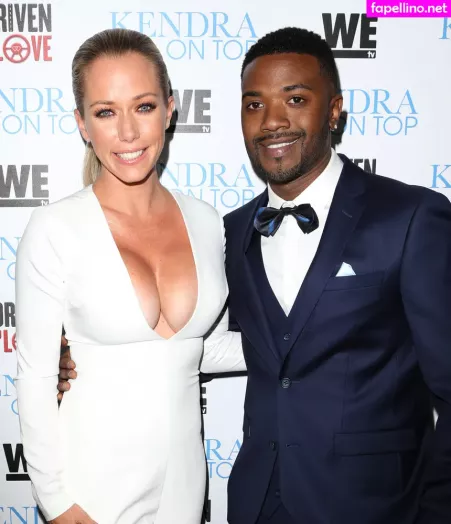 Kendra Wilkinson OnlyFans Thumbnail #C829wIQEa7