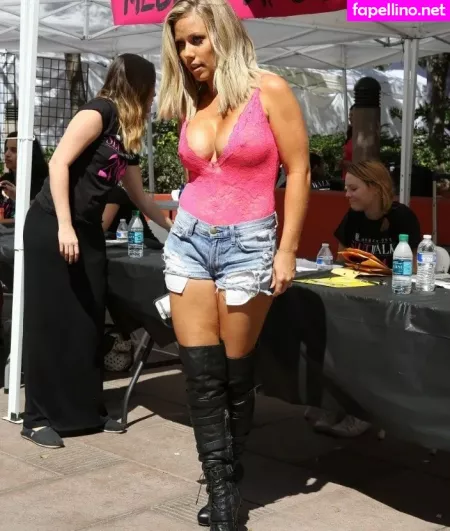 Kendra Wilkinson OnlyFans Thumbnail #CIGZo3FX19