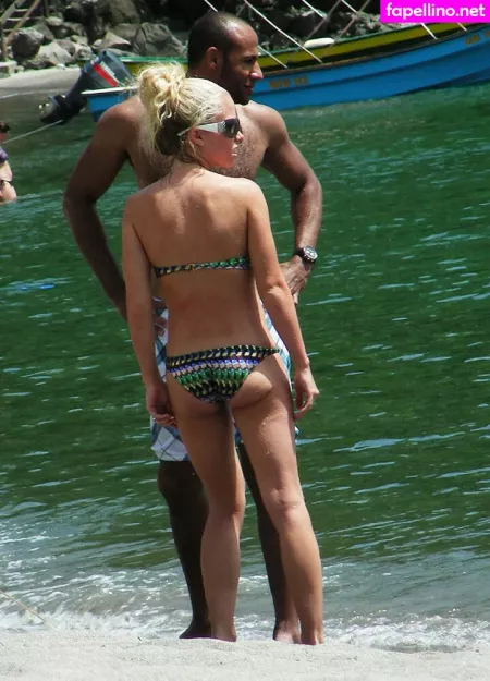 Kendra Wilkinson OnlyFans Thumbnail #FfnCstmDc6