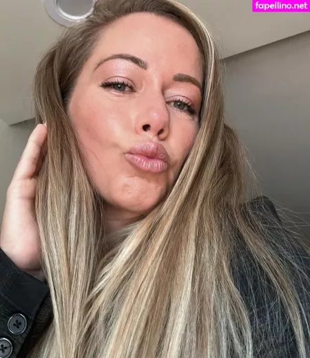 Kendra Wilkinson OnlyFans Thumbnail #Fg2AArYmrL